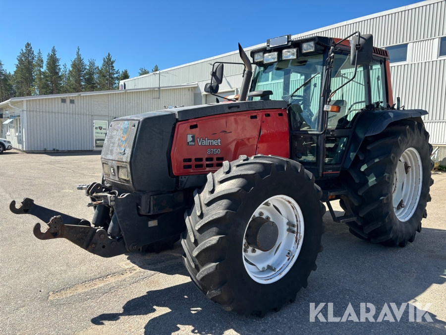 Traktor Valmet 8750