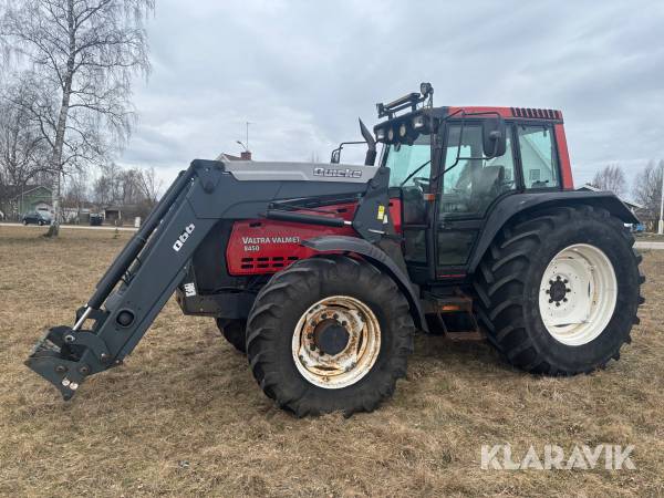 Traktor Valtra Valmet 8450 med lastare