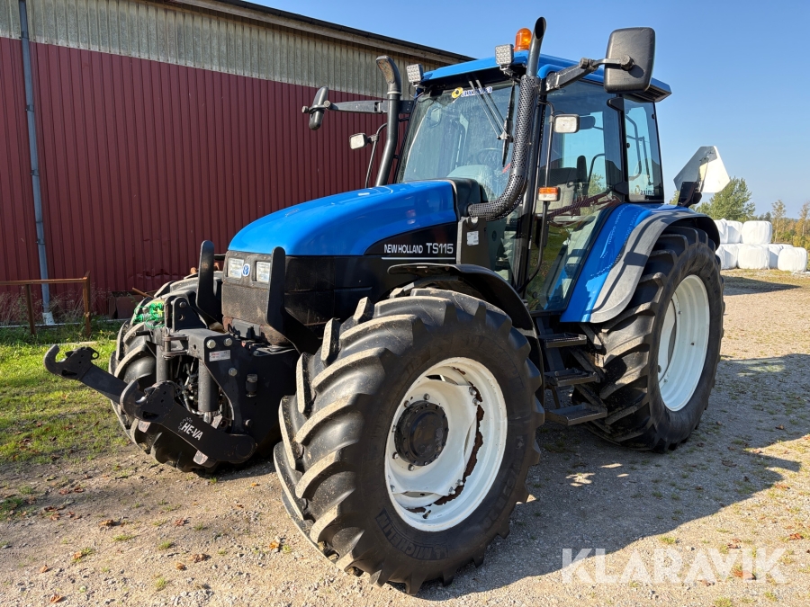 Traktor New Holland TS115 4WD