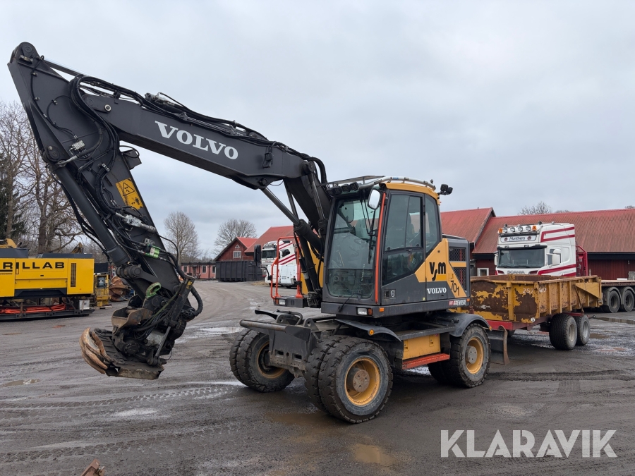 Grävmaskin Volvo EWR150E med vagn & redskap