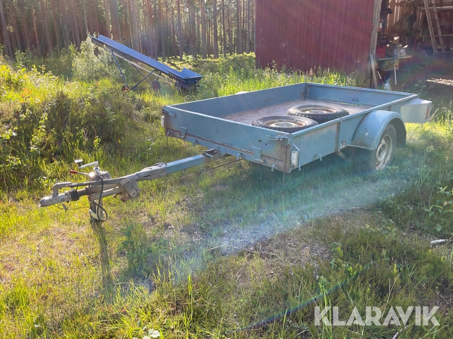 Personbilssläp Aktiv Stabil 1000-15 med tipp