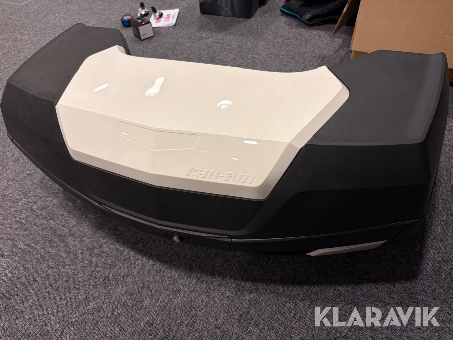 Packlåda Cam-Am 121 L till Outlander Max med fästen