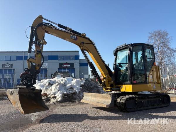 Grävmaskin CAT 306CR med flera redskap