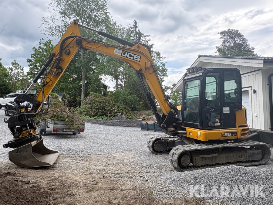 Grävmaskin JCB 86C-1 med redskap & Engcon tiltrotator
