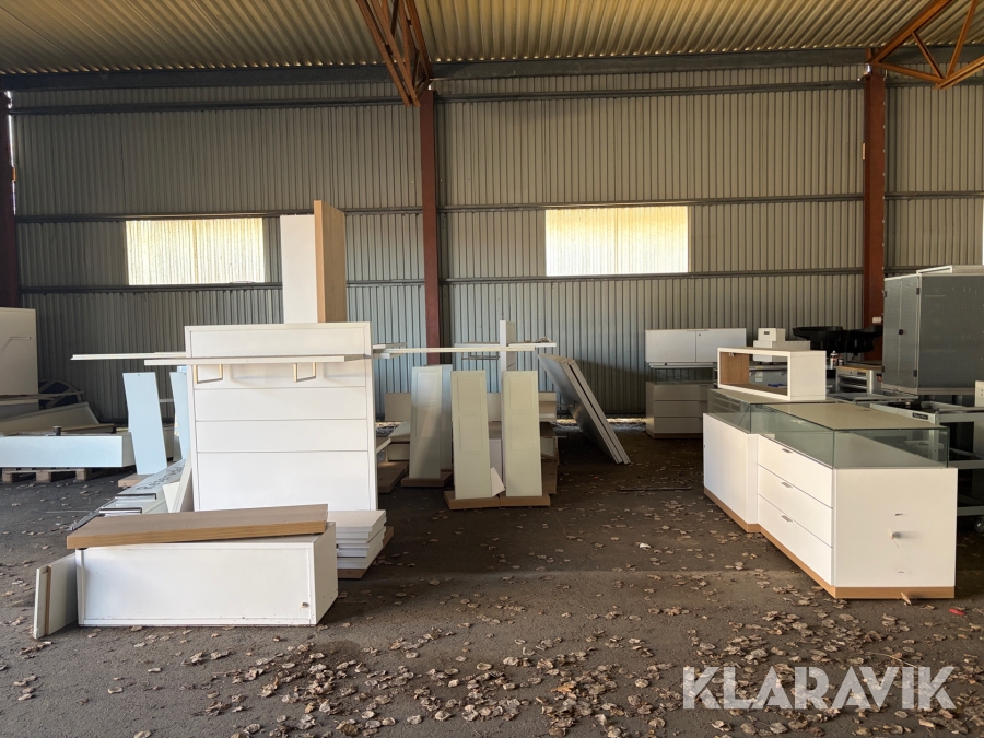 Butiksinredning från bilverkstad