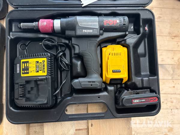 Popnitpistol Dewalt PB2500 18v