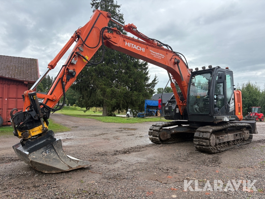 Grävmaskin Hitachi ZX135US-5B