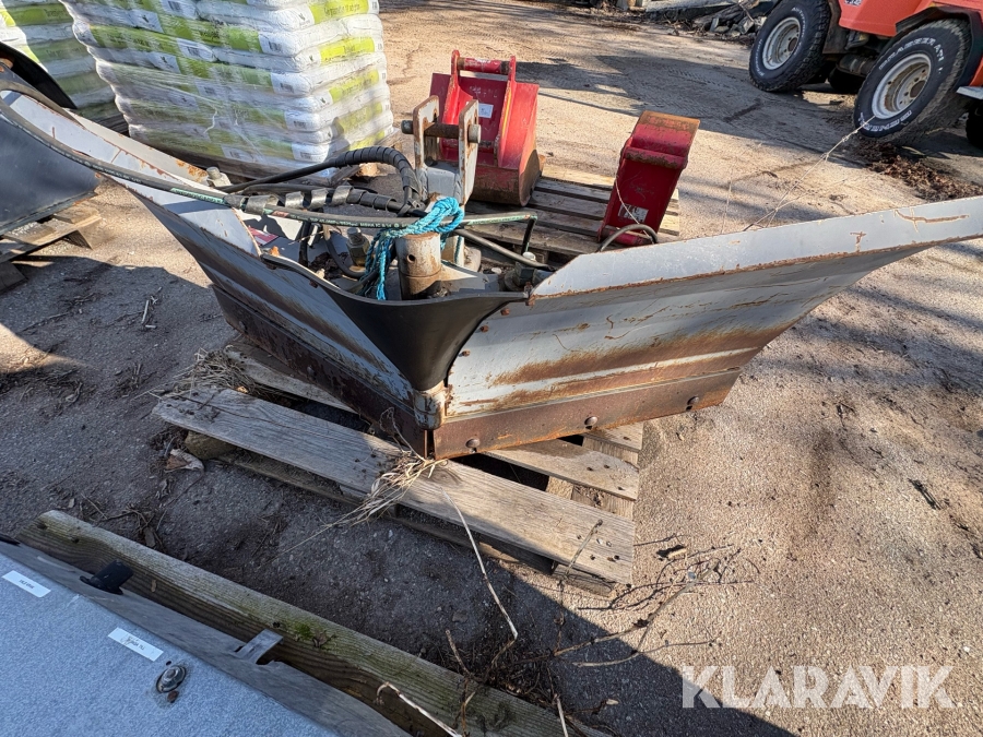 Redskapsbärare Holder C3.42, Håbo, Klaravik auktioner