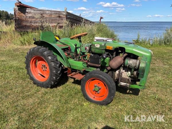 Traktor Agria 4800