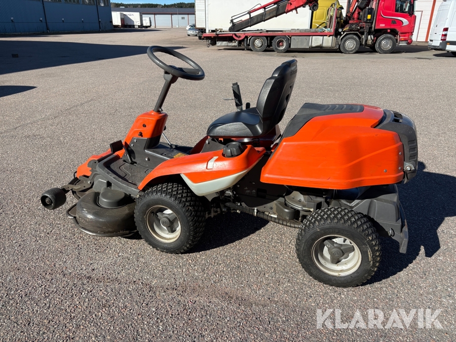 Gräsklippare Husqvarna R 216 AWD