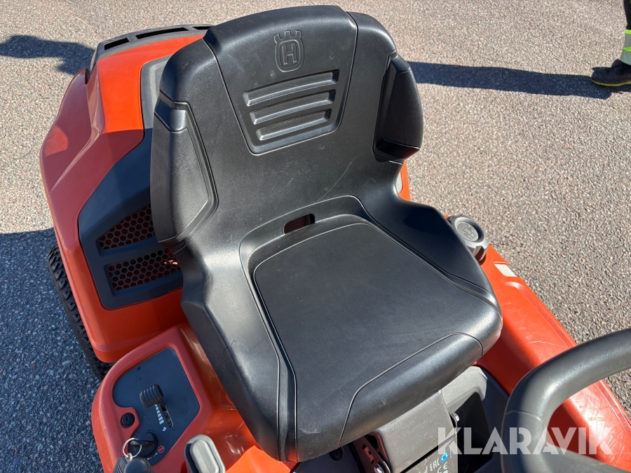 Gräsklippare Husqvarna R 216 AWD