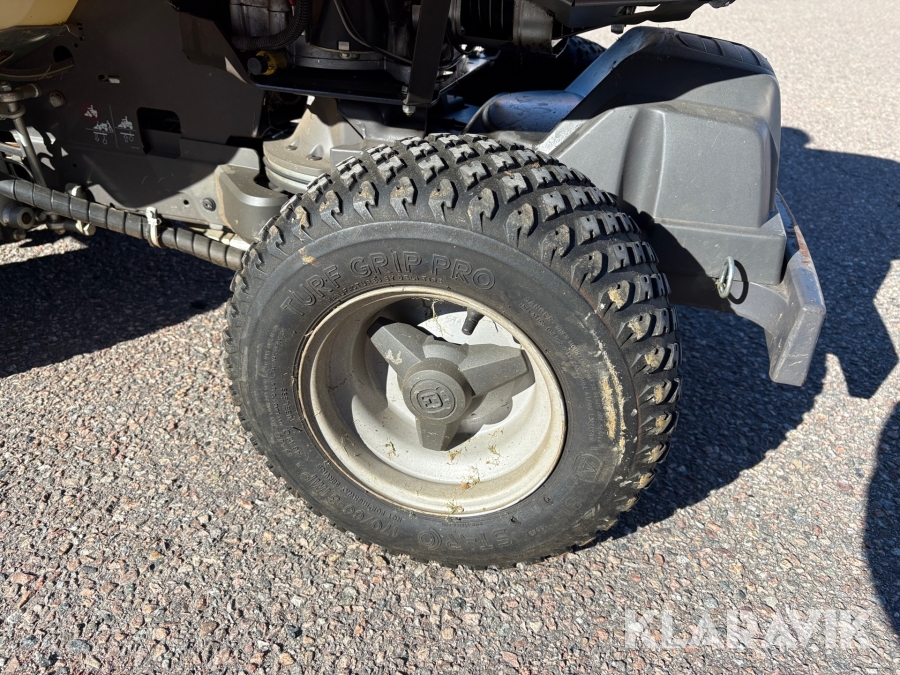 Gräsklippare Husqvarna R 216 AWD