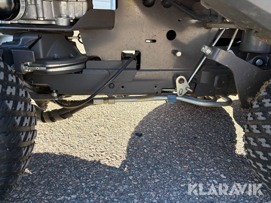 Gräsklippare Husqvarna R 216 AWD