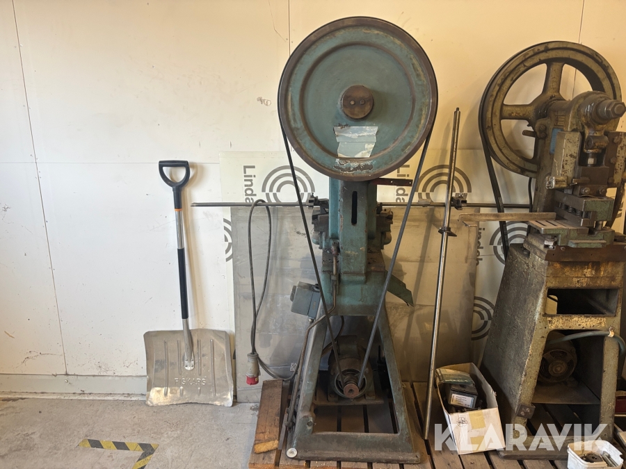 Stansmaskin Dannäs Mek Verkstad DP8S