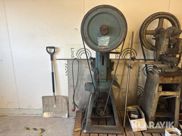 Stansmaskin Dannäs Mek Verkstad DP8S