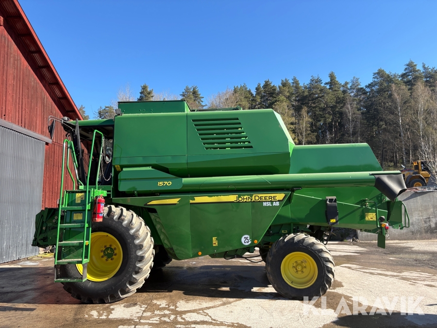 Skördetröska John Deere 1570 20 fot