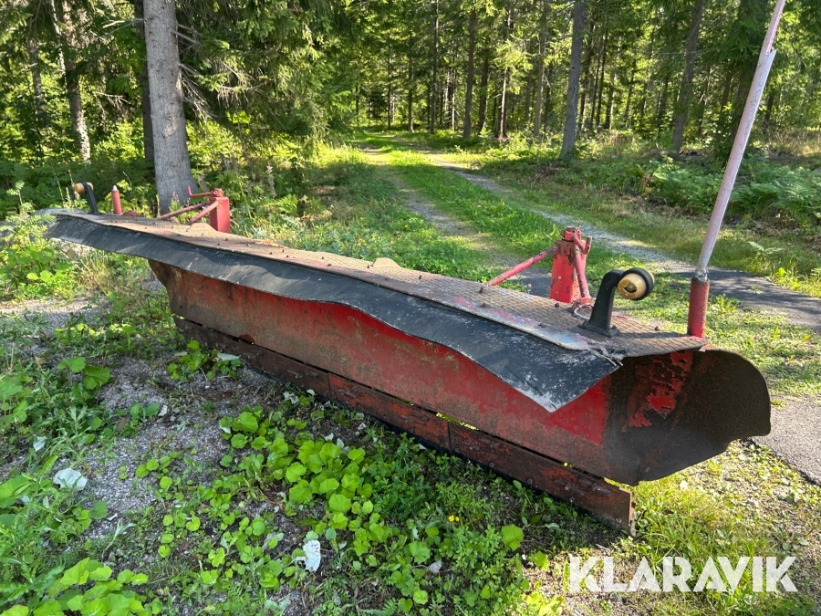 Diagonalplog med lastbilsfäste