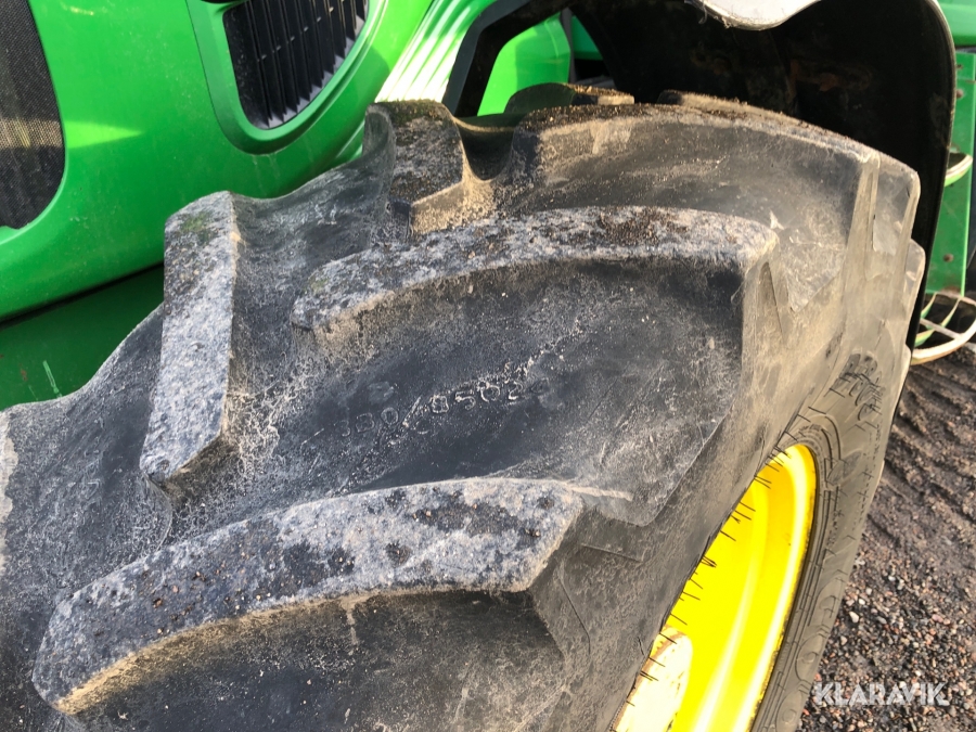 Traktor JOHN DEERE 6330E