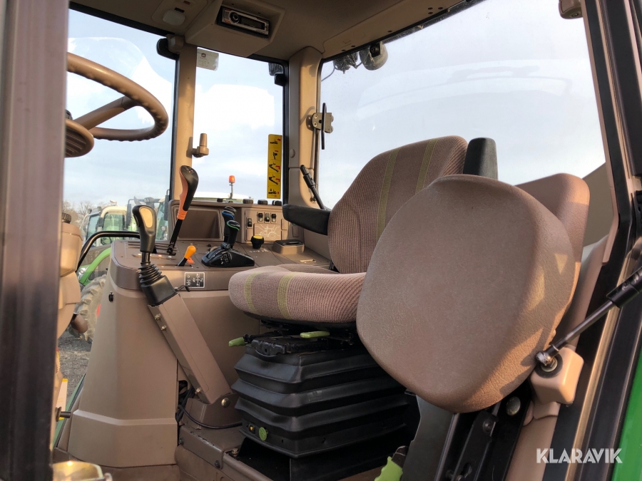 Traktor JOHN DEERE 6330E