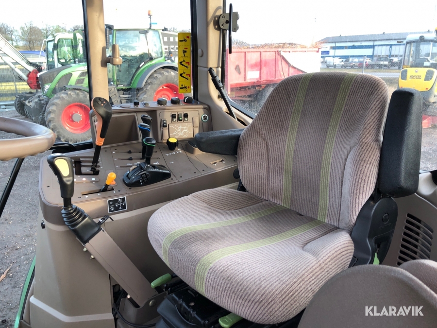 Traktor JOHN DEERE 6330E