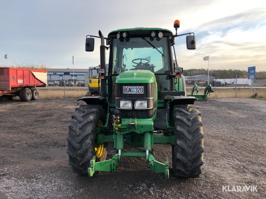 Traktor JOHN DEERE 6330E