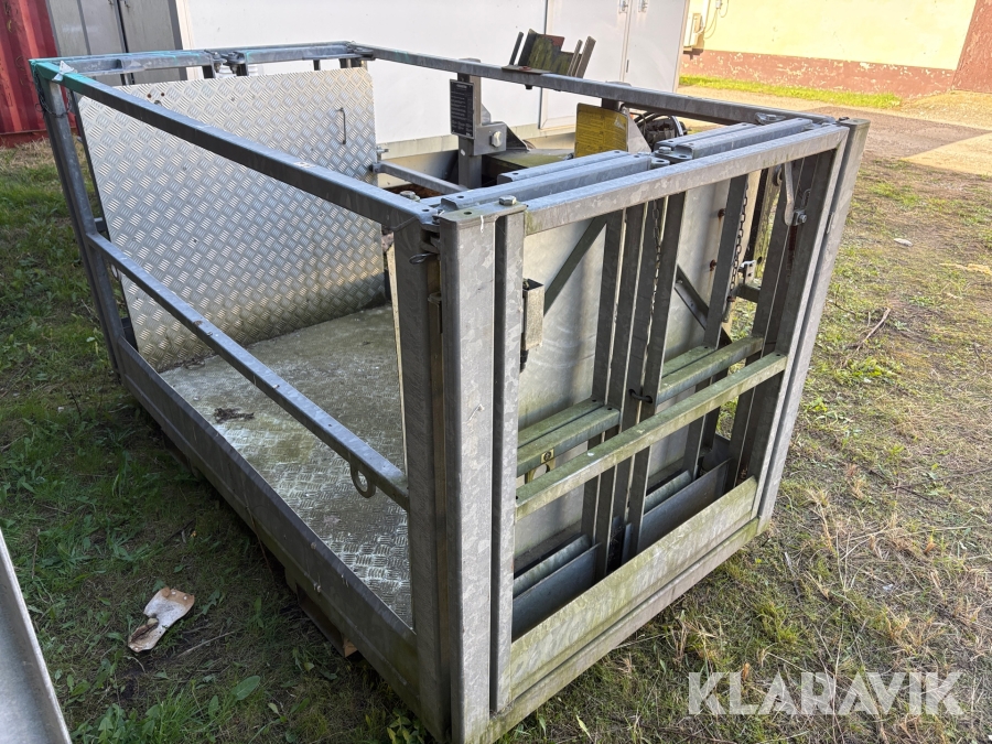 Arbetsplattform Manitou 2,25/4m 'P'