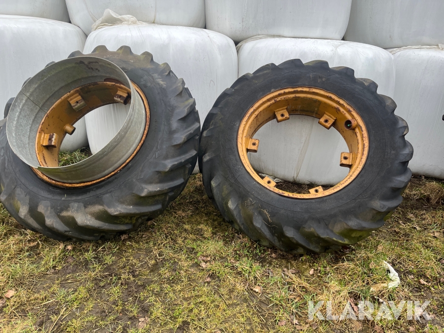 Dubbelmontage Goodyear 14.9-30