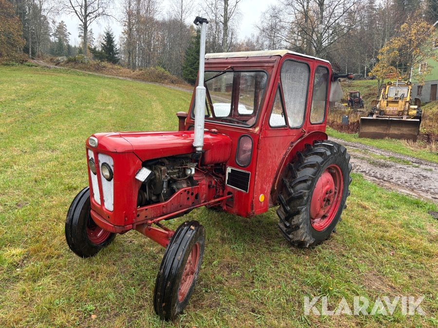 Traktor Volvo BM 320 Buster
