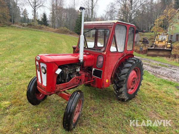Traktor Volvo BM 320 Buster