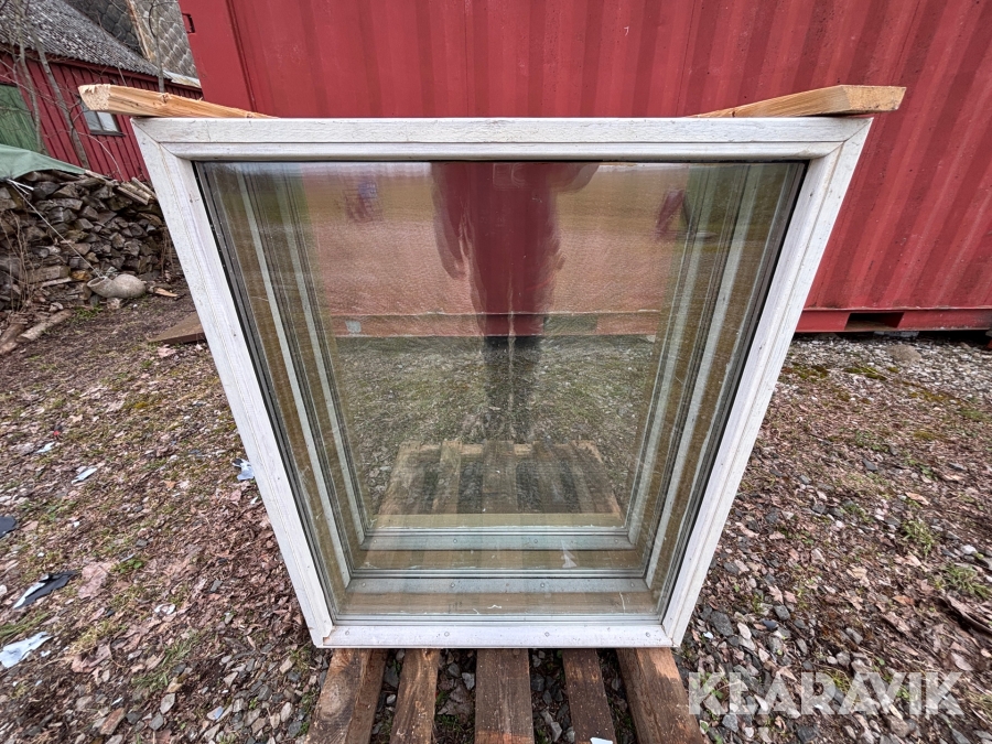 Fasta fönster, Svalöv, Klaravik auktioner