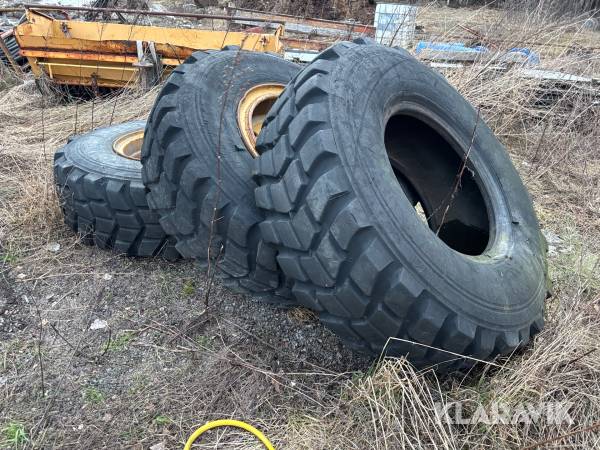 Däck 17.5R25 på fälg 3st