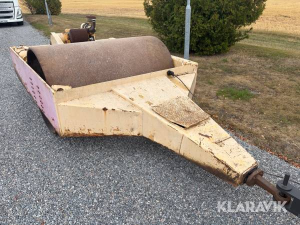 Vält bogserande Dynapac 6t