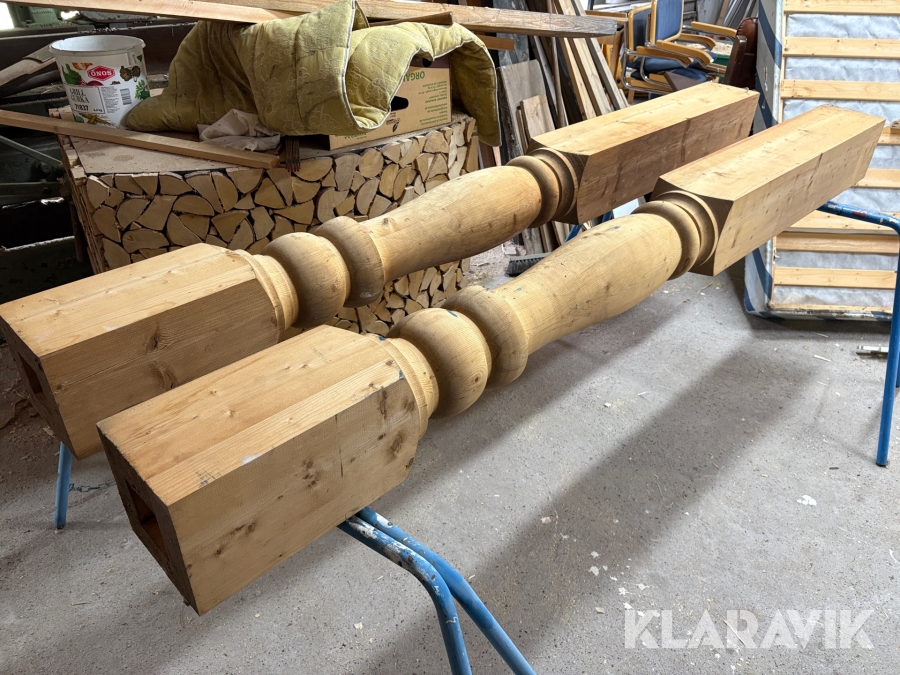 Svarvade stolpar 190x190mm