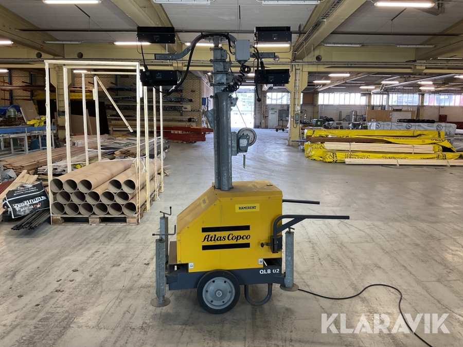 Lysmast Atlas Copco QLB 02 4x120W