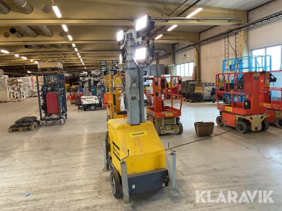 Lysmast Atlas Copco QLB 02 4x120W