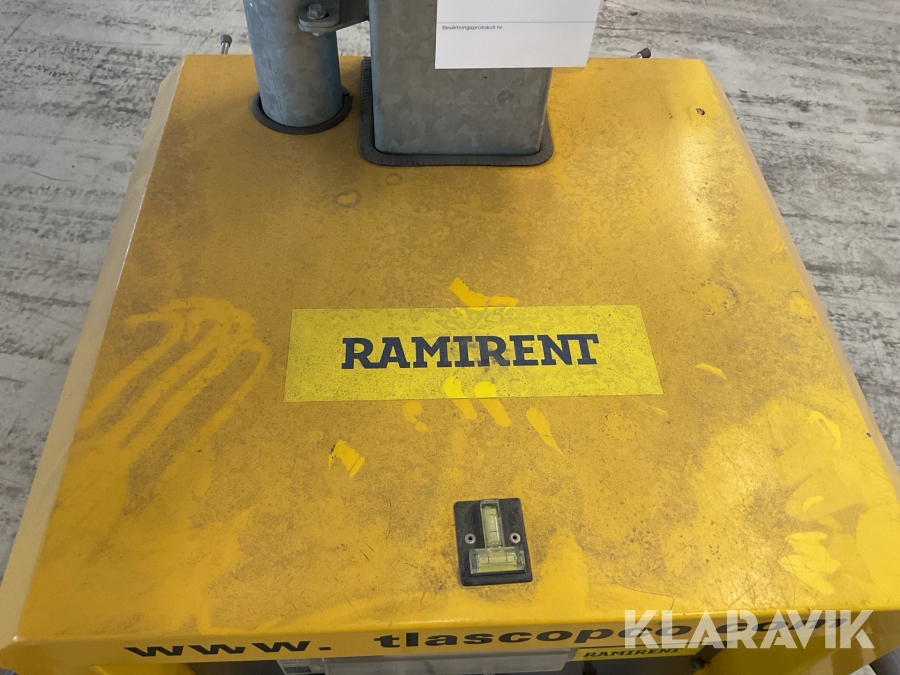 Lysmast Atlas Copco QLB 02 4x120W
