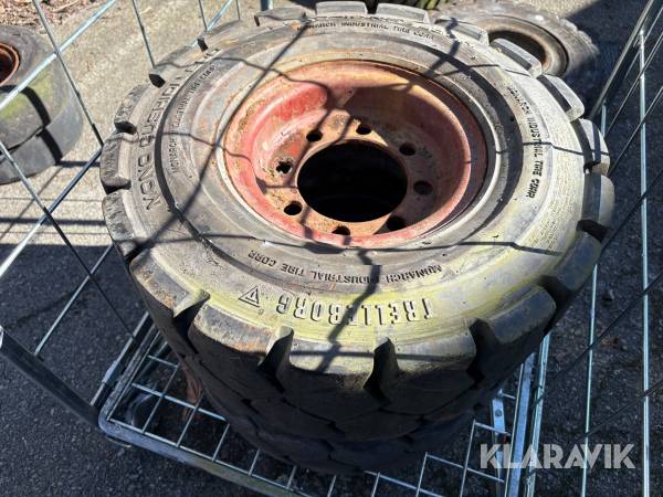 Truckdäck Trelleborg Mono Cushion 900 - 23x9-10