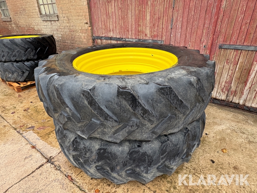 Kompletta bakhjul Good Year Super Traction Radial 520/85 R46