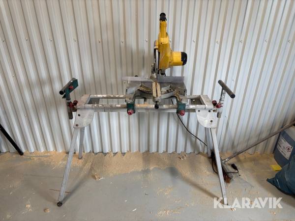 Kap- & geringssåg Dewalt DW777