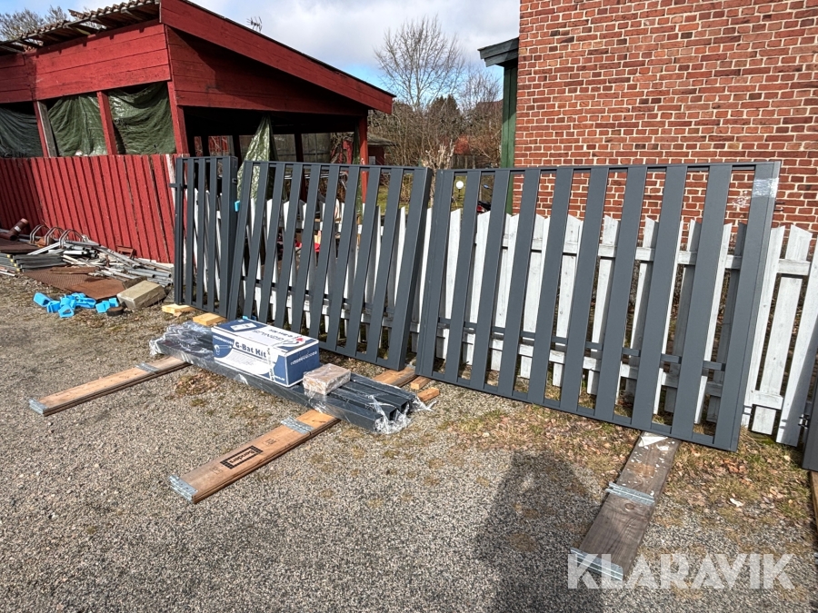 Motorstyrd dubbelgrind med gånggrind grå 4m + 1m