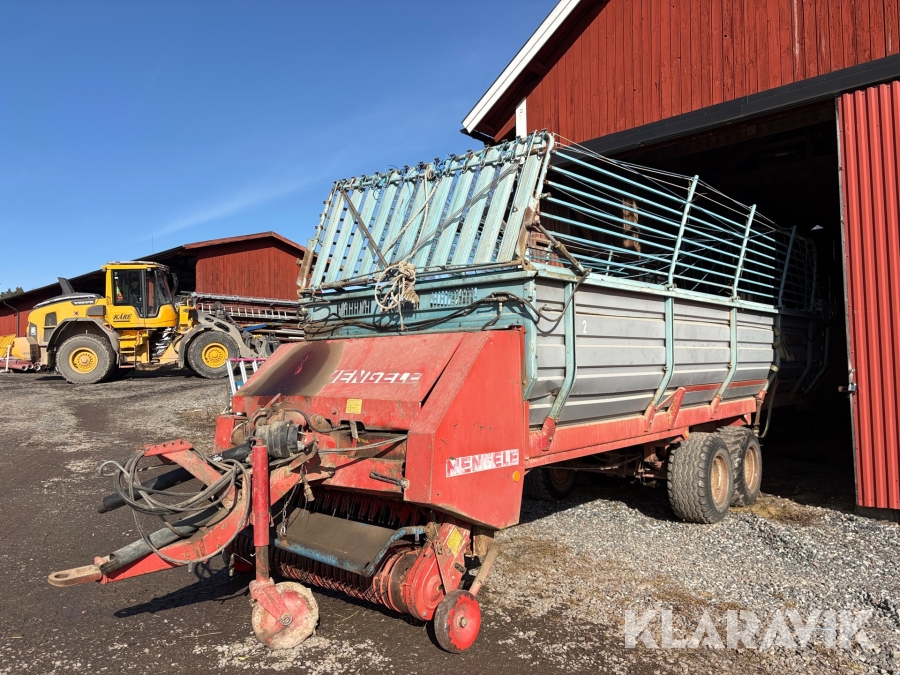 Självlastarvagn Mengele LW 490