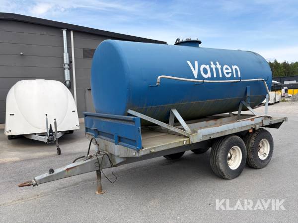 Tippkärra med vattentank ca 6 m3 2-axlad 