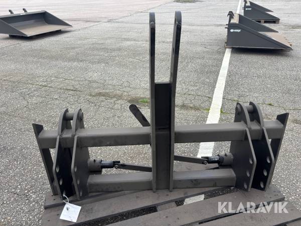 Adapter Trepunkt till Volvo L30