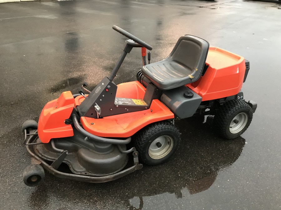 Åkgräsklippare AWD Midjestyrd med plog