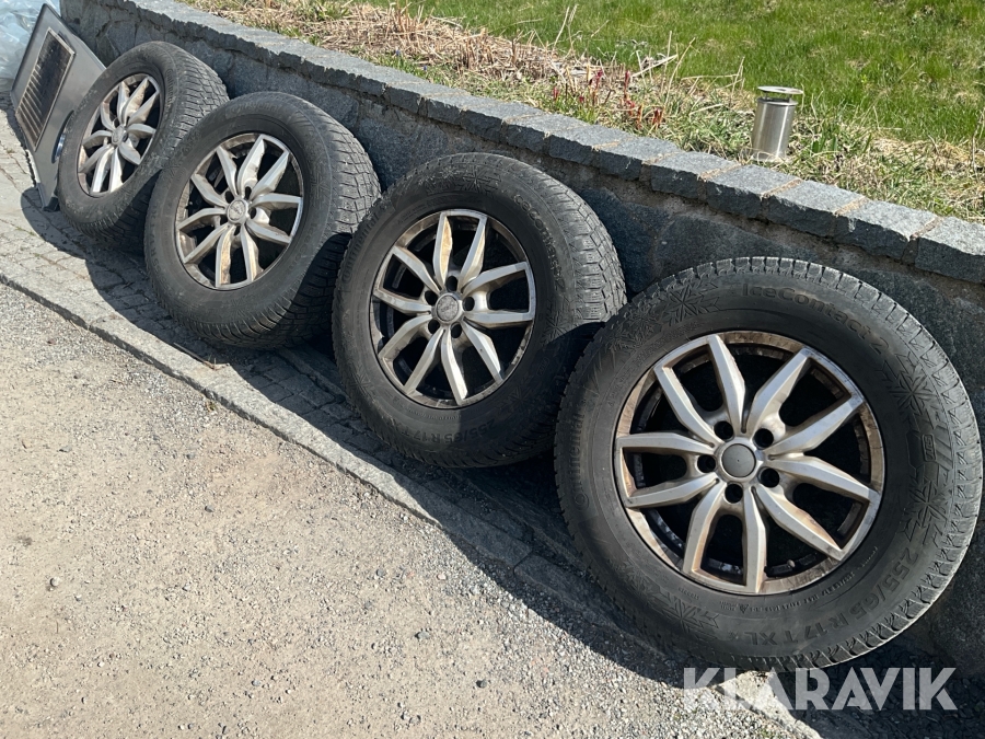 Däck på fälg Denzen 17tum 255/65-17