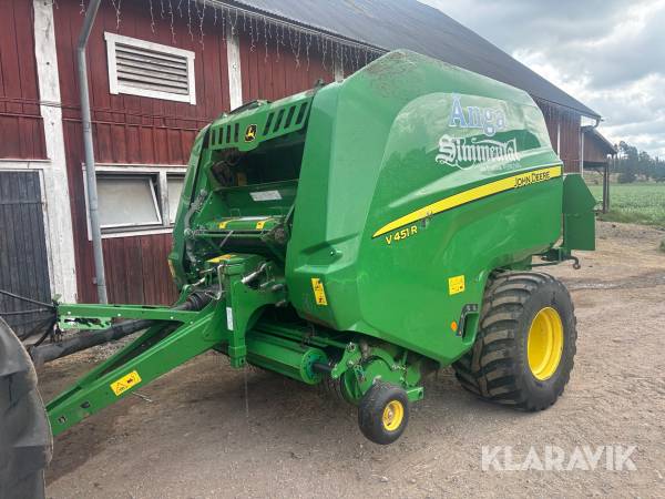 Balpress John Deere V451R