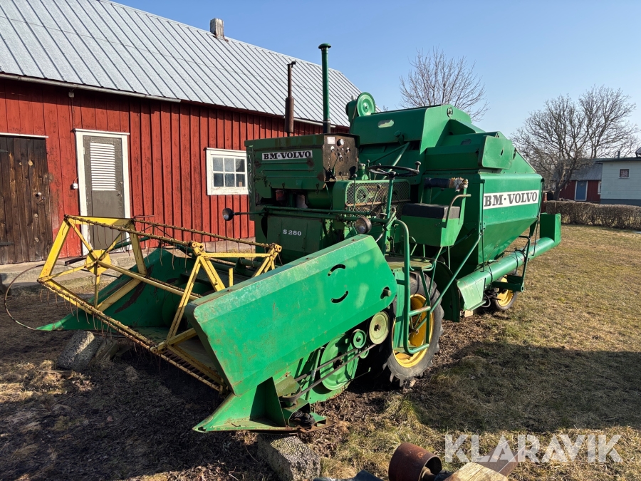 Skördetröska Volvo BM S 280