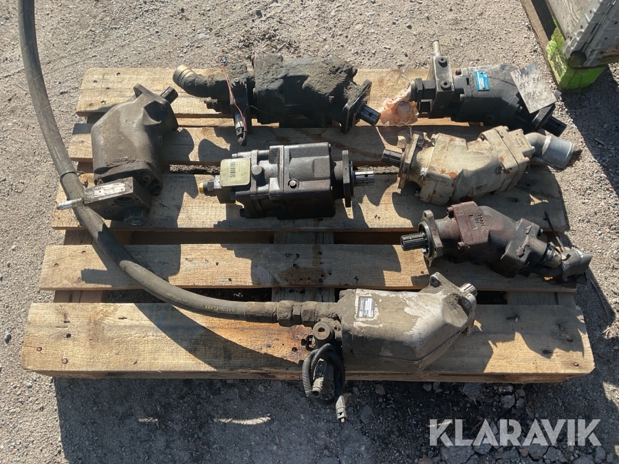 Parti med hydraulpumpar Volvo, Parker m.m