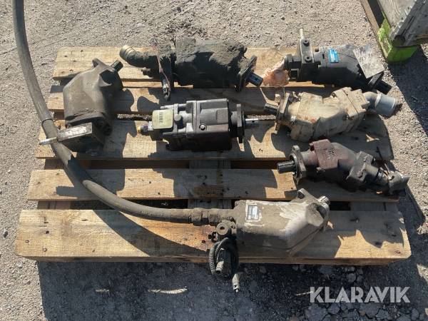 Parti med hydraulpumpar Volvo, Parker m.m