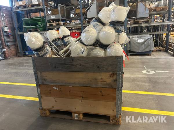 Bojlampor El-Björn 19 st på stativ
